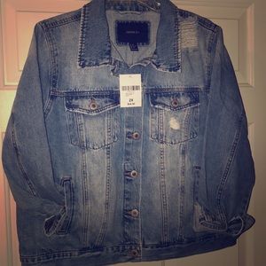 BRAND NEW forever 21+ Distressed Denim Jacket